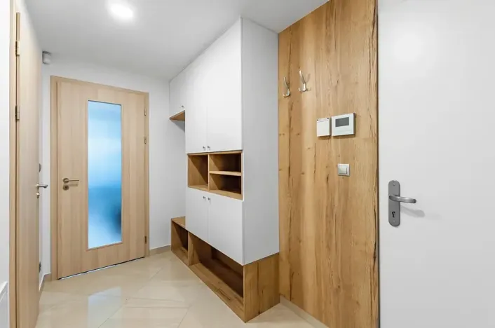 Pronájem bytu 1+kk, Praha - Vysočany, Bassova, 34 m2