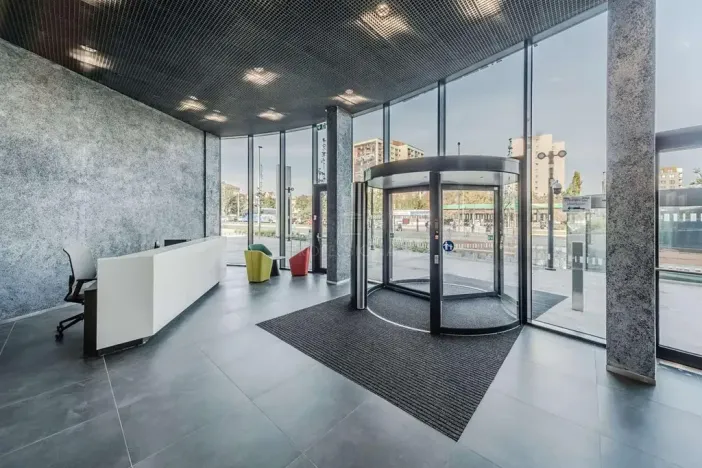 Pronájem kanceláře, Praha - Vokovice, Evropská, 284 m2