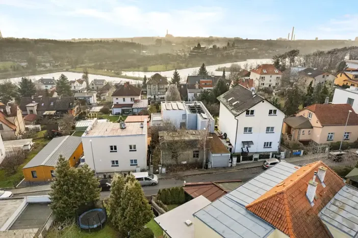 Prodej rodinného domu, Praha - Kyje, Sklenská, 200 m2