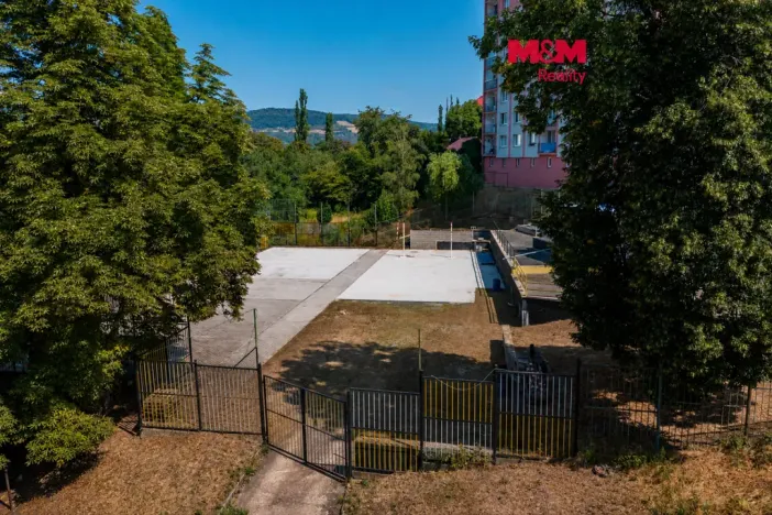 Prodej pozemku pro bydlení, Ústí nad Labem, Žukovova, 1706 m2