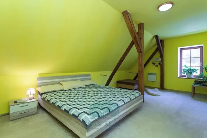 Prodej výrobních prostor, Skomelno, 284 m2