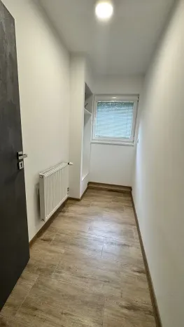 Pronájem obchodního prostoru, Liberec, Uralská, 270 m2