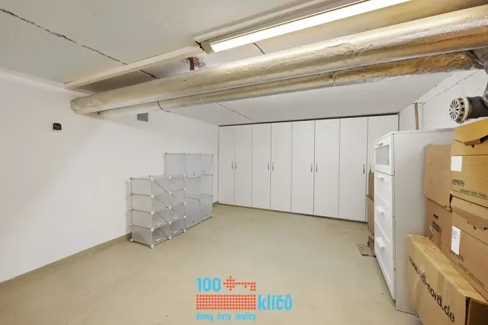 Prodej bytu 3+1, Praha - Karlín, Molákova, 63 m2