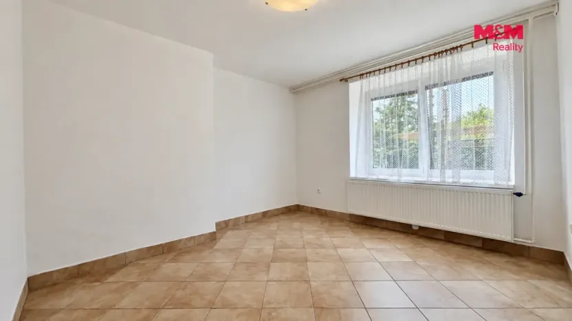 Pronájem bytu 2+kk, Brloh, 34 m2
