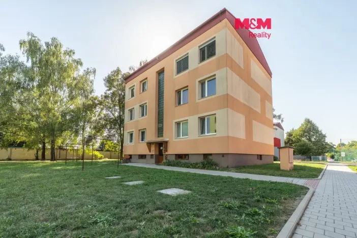 Prodej bytu 3+1, Kunovice, V Humnech, 64 m2