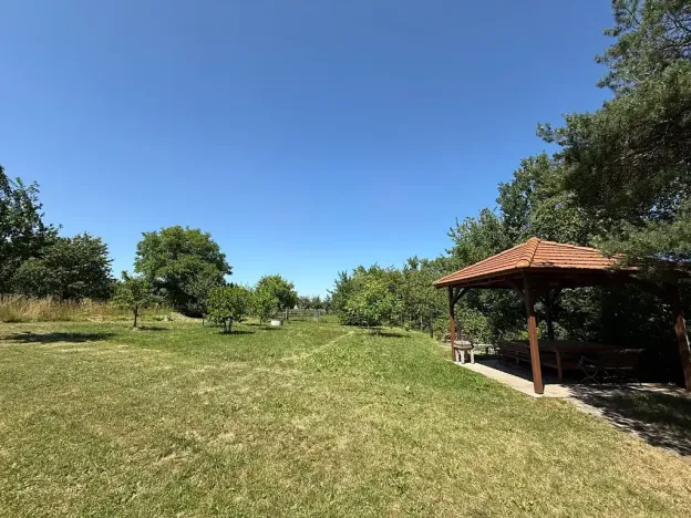 Prodej rodinného domu, Lety, 550 m2