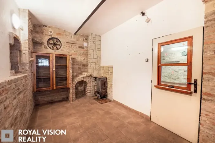 Prodej vinného sklepa, Březí, 76 m2