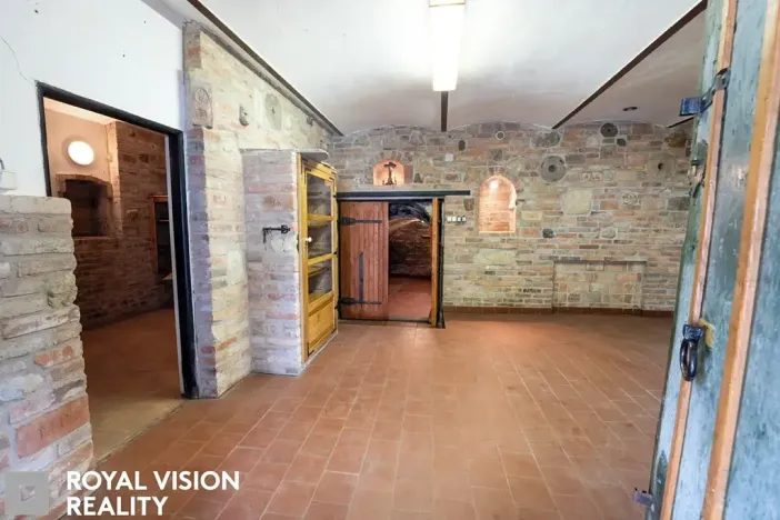 Prodej vinného sklepa, Březí, 76 m2