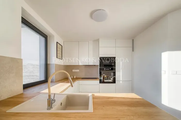 Prodej rodinného domu, Kamenice nad Lipou, Dobšova, 215 m2