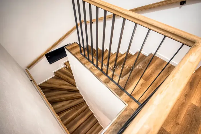Prodej rodinného domu, Kamenice nad Lipou, Dobšova, 215 m2