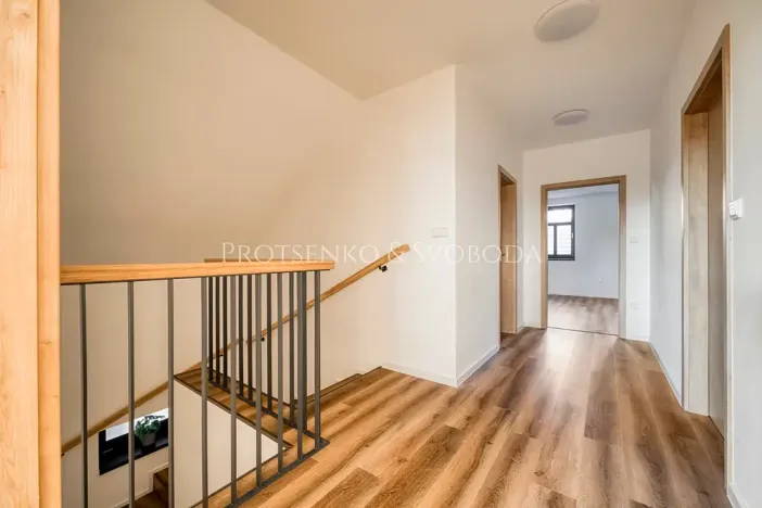 Prodej rodinného domu, Kamenice nad Lipou, Dobšova, 215 m2