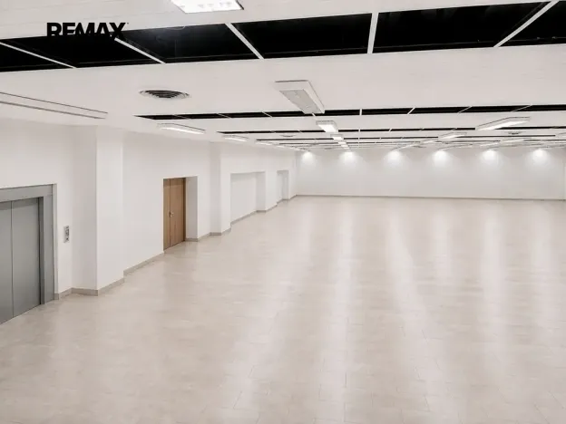 Pronájem obchodního prostoru, Hradec Králové, Gočárova třída, 865 m2
