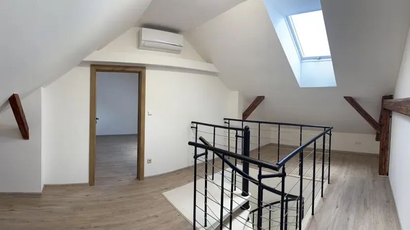 Pronájem bytu 4+kk, Rostěnice-Zvonovice - Rostěnice, 111 m2