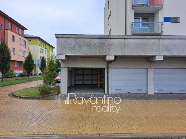 Pronájem garáže, Šlapanice, 22 m2