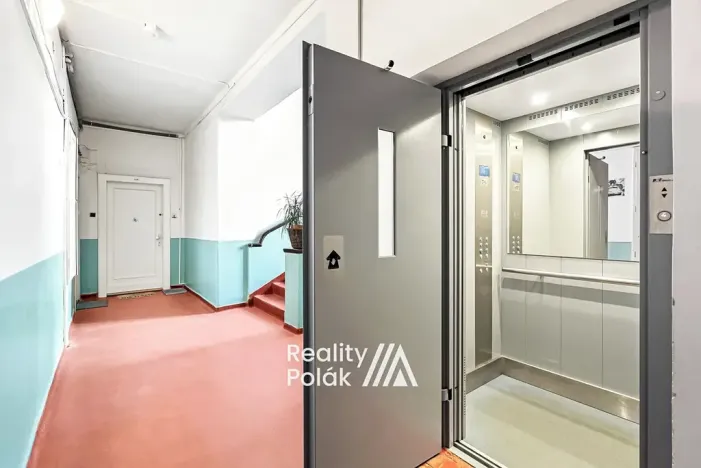 Prodej bytu 2+1, Liberec, Jablonecká, 71 m2