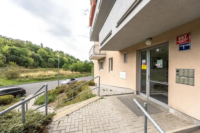 Prodej bytu 2+kk, Praha - Horní Měcholupy, Mantovská, 51 m2