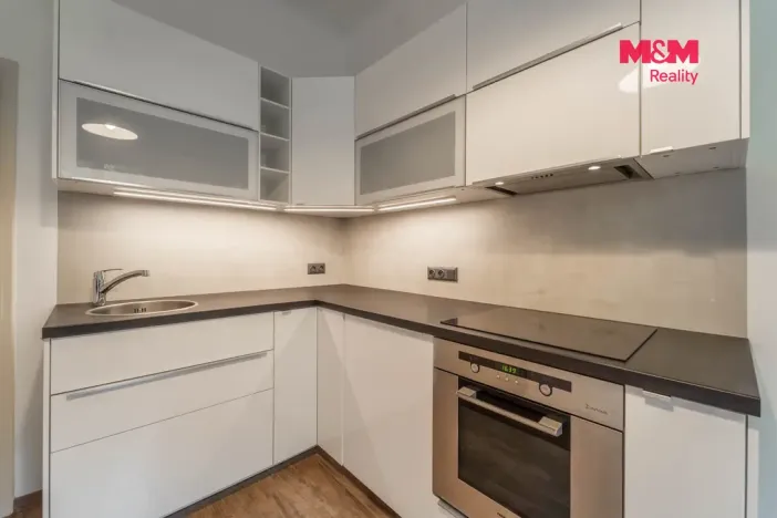 Pronájem bytu 1+1, Praha - Nusle, Krokova, 40 m2
