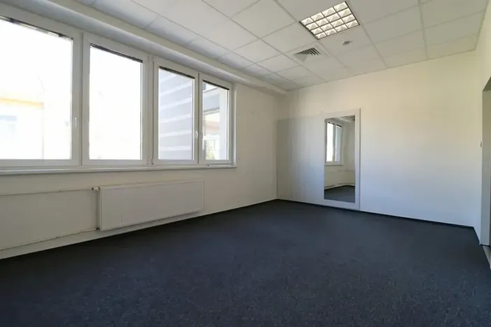 Pronájem kanceláře, Prostějov, Poděbradovo nám., 100 m2