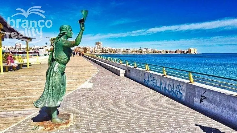 Prodej bytu 4+kk, Torrevieja, Alicante, Španělsko, 102 m2