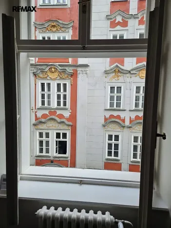 Pronájem bytu 4+1, Praha - Staré Město, Husova, 66 m2