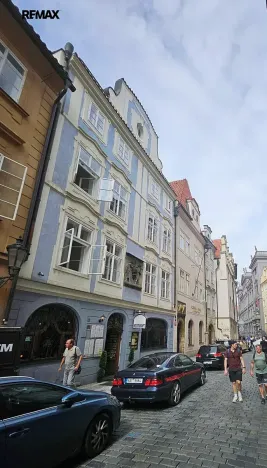 Pronájem bytu 4+1, Praha - Staré Město, Husova, 66 m2