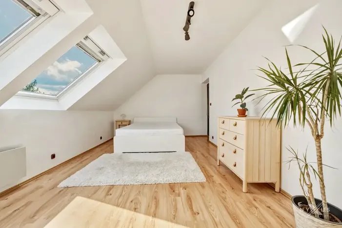 Prodej rodinného domu, Horoměřice, Za Dvorem, 290 m2