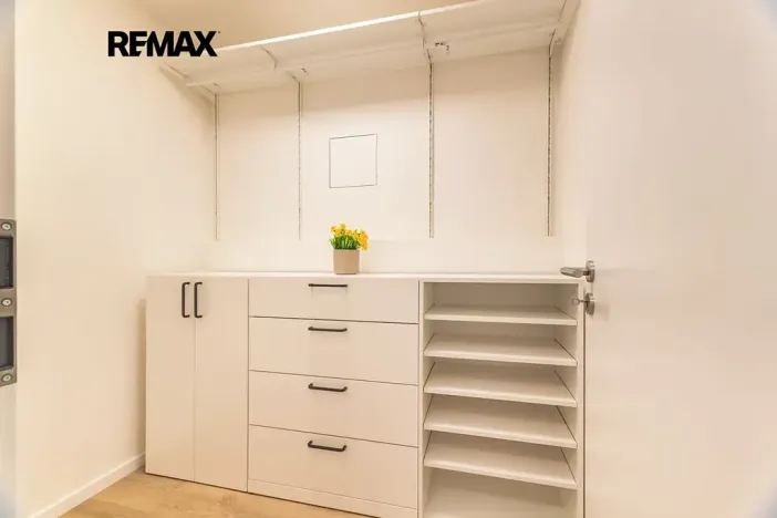 Pronájem bytu 2+kk, Praha - Hlubočepy, Divíškové, 50 m2