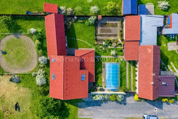 Prodej rodinného domu, Přerov nad Labem, 283 m2