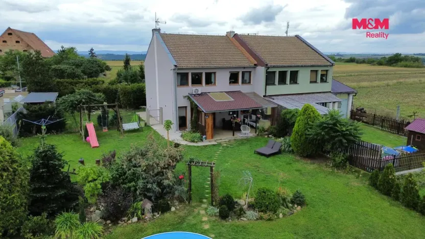 Prodej rodinného domu, Žatec - Bezděkov, 218 m2