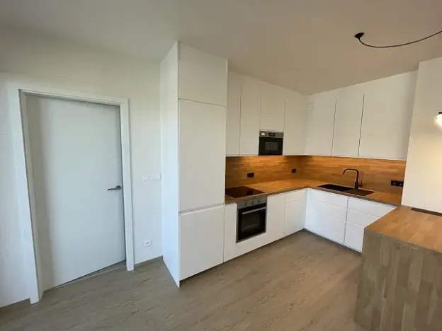 Pronájem bytu 3+kk, Praha - Řeporyje, Haenkeho, 80 m2