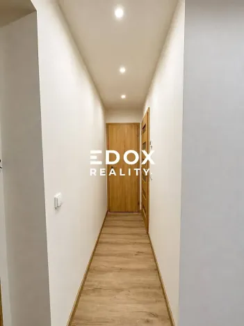 Prodej bytu 2+1, Praha - Běchovice, Do panenek, 56 m2