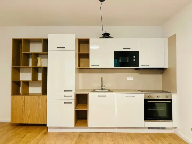 Pronájem bytu 2+kk, Praha - Vinohrady, Varšavská, 56 m2