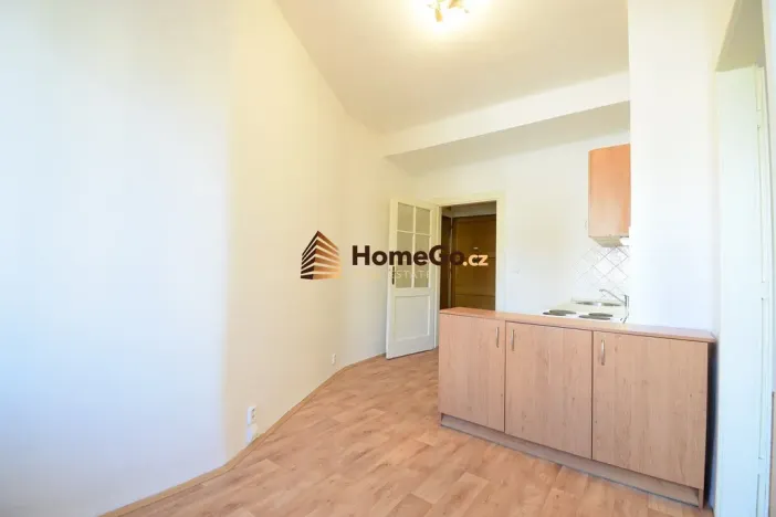 Pronájem bytu 2+kk, Praha - Nusle, Lounských, 52 m2