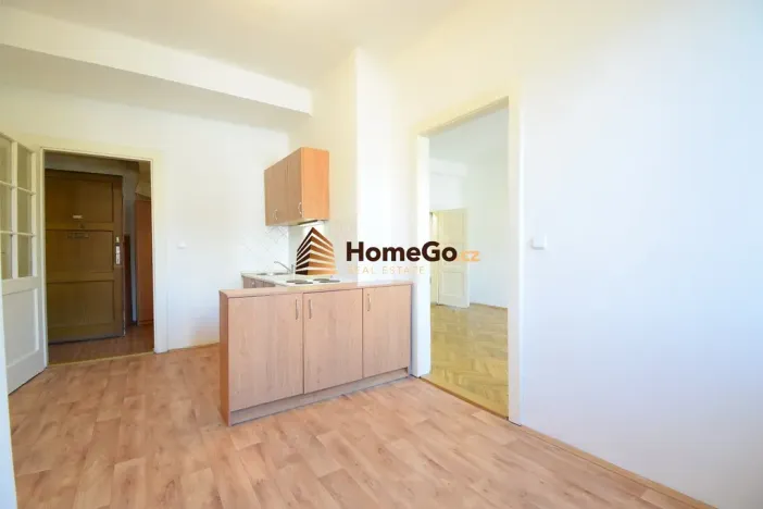Pronájem bytu 2+kk, Praha - Nusle, Lounských, 52 m2