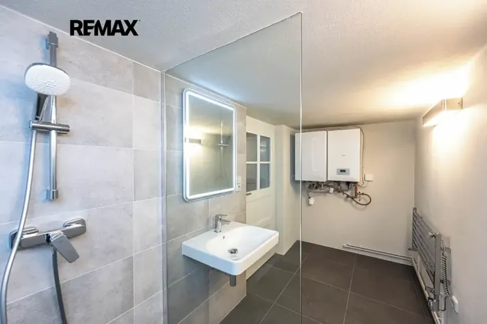 Pronájem kanceláře, Praha - Smíchov, U smíchovského hřbitova, 53 m2