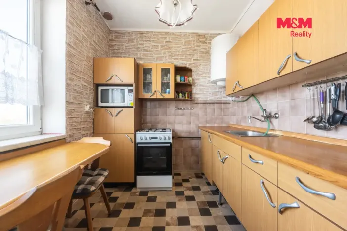 Prodej bytu 3+1, Roštín, 74 m2