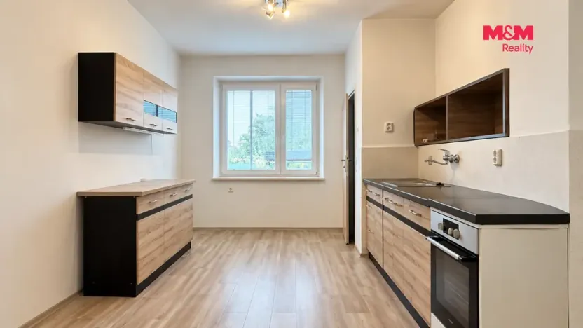 Prodej bytu 2+1, Lutín, Růžová, 68 m2