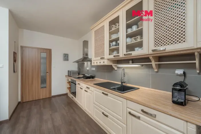 Prodej bytu 3+kk, Včelná, Dolní, 63 m2