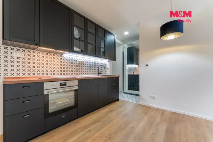 Prodej bytu 1+kk, Praha - Vysočany, Kolbenova, 22 m2