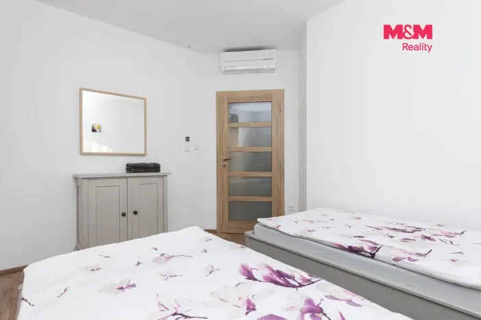Prodej činžovního domu, Dříteč, 122 m2