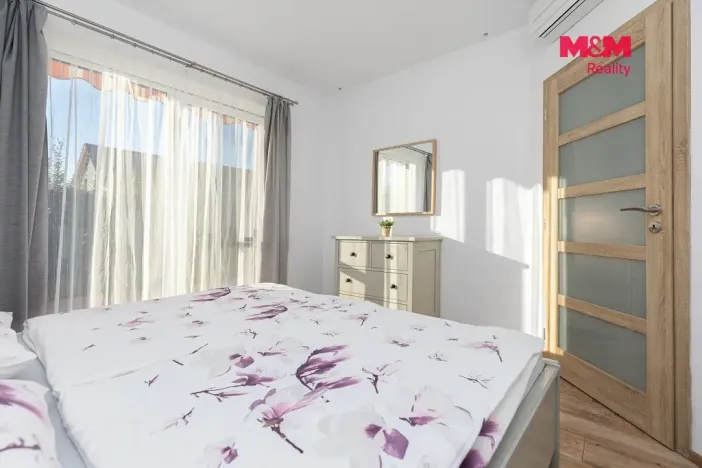 Prodej činžovního domu, Dříteč, 244 m2