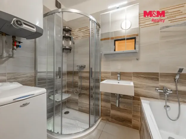Prodej bytu 4+kk, Malý Újezd - Vavřineč, 73 m2