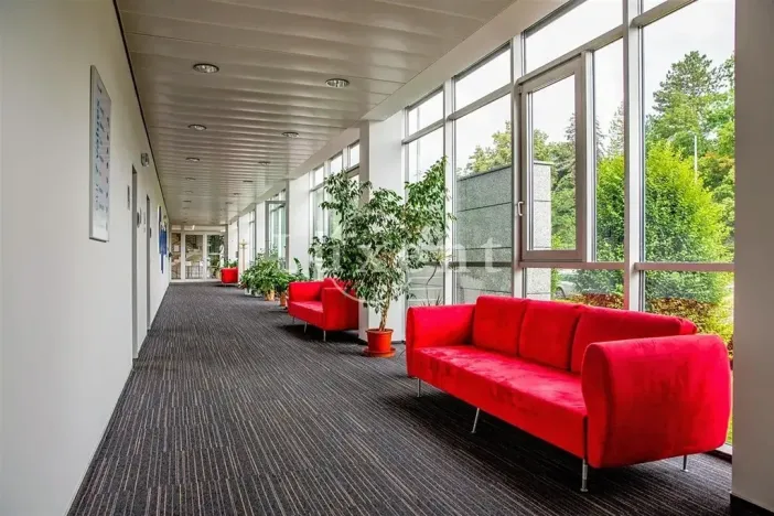 Pronájem kanceláře, Praha, Evropská, 410 m2