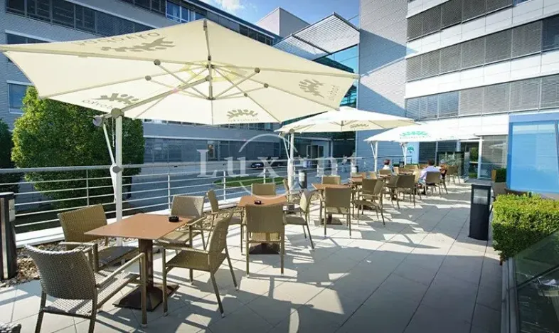 Pronájem kanceláře, Praha, Evropská, 410 m2