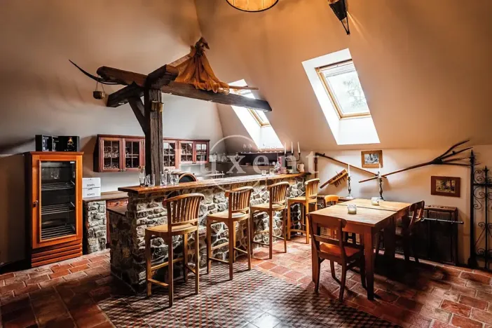 Prodej ubytování, Třebotov, U Tvrze, 2500 m2