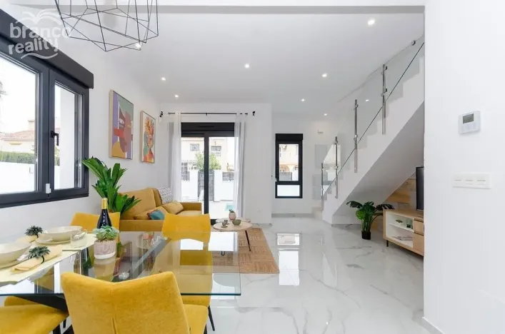 Prodej rodinného domu, Torrevieja, Alicante, Španělsko, 105 m2