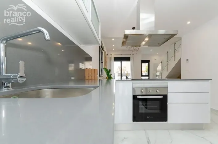 Prodej rodinného domu, Torrevieja, Alicante, Španělsko, 105 m2