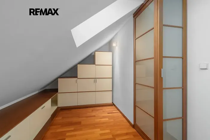 Prodej bytu 3+kk, Praha - Holešovice, Dobrovského, 107 m2