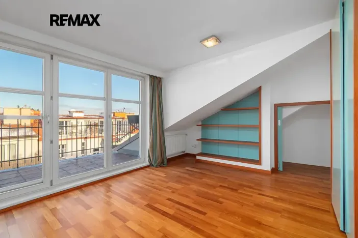 Prodej bytu 3+kk, Praha - Holešovice, Dobrovského, 107 m2