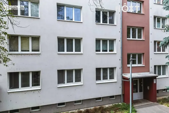 Prodej bytu 3+1, Břeclav, sídl. Dukelských hrdinů, 77 m2